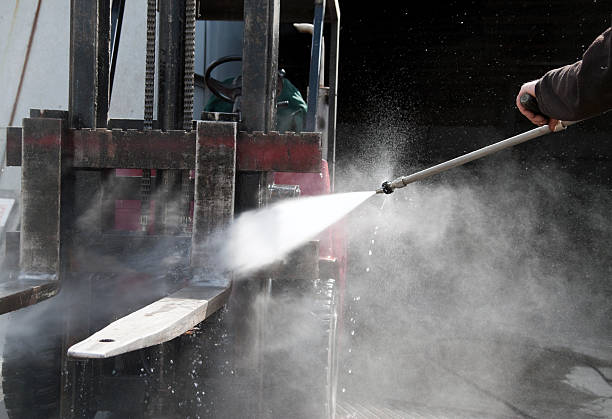 Post-Construction Pressure Washing in Raymond, WA